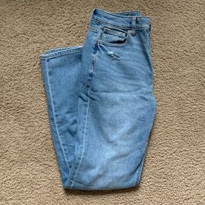 American Eagle Mom Jeans size 4 LONG